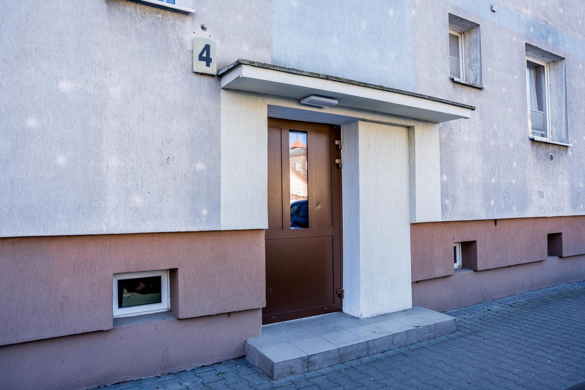 Red Accent Cosy Apartament