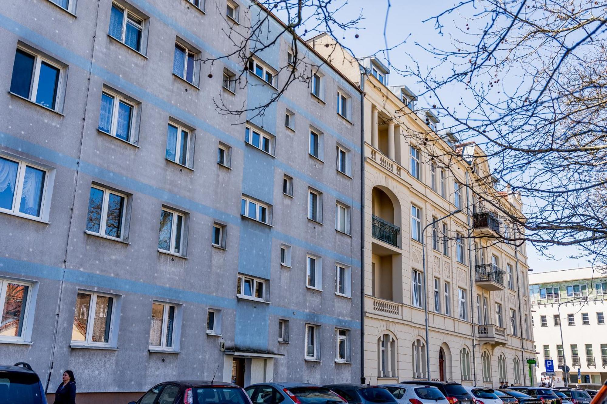 Red Accent Cosy Apartament