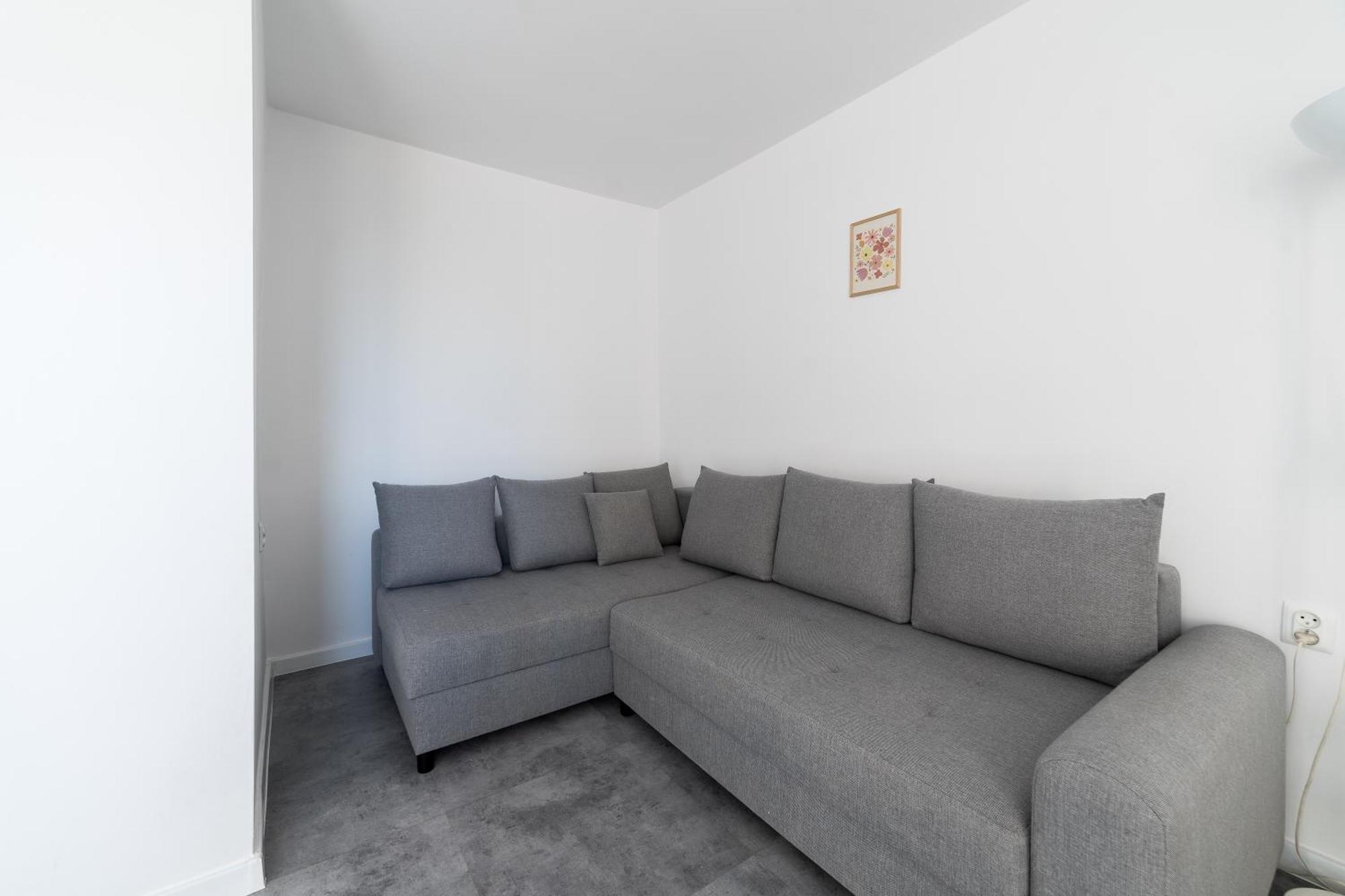 Red Accent Cosy Apartament